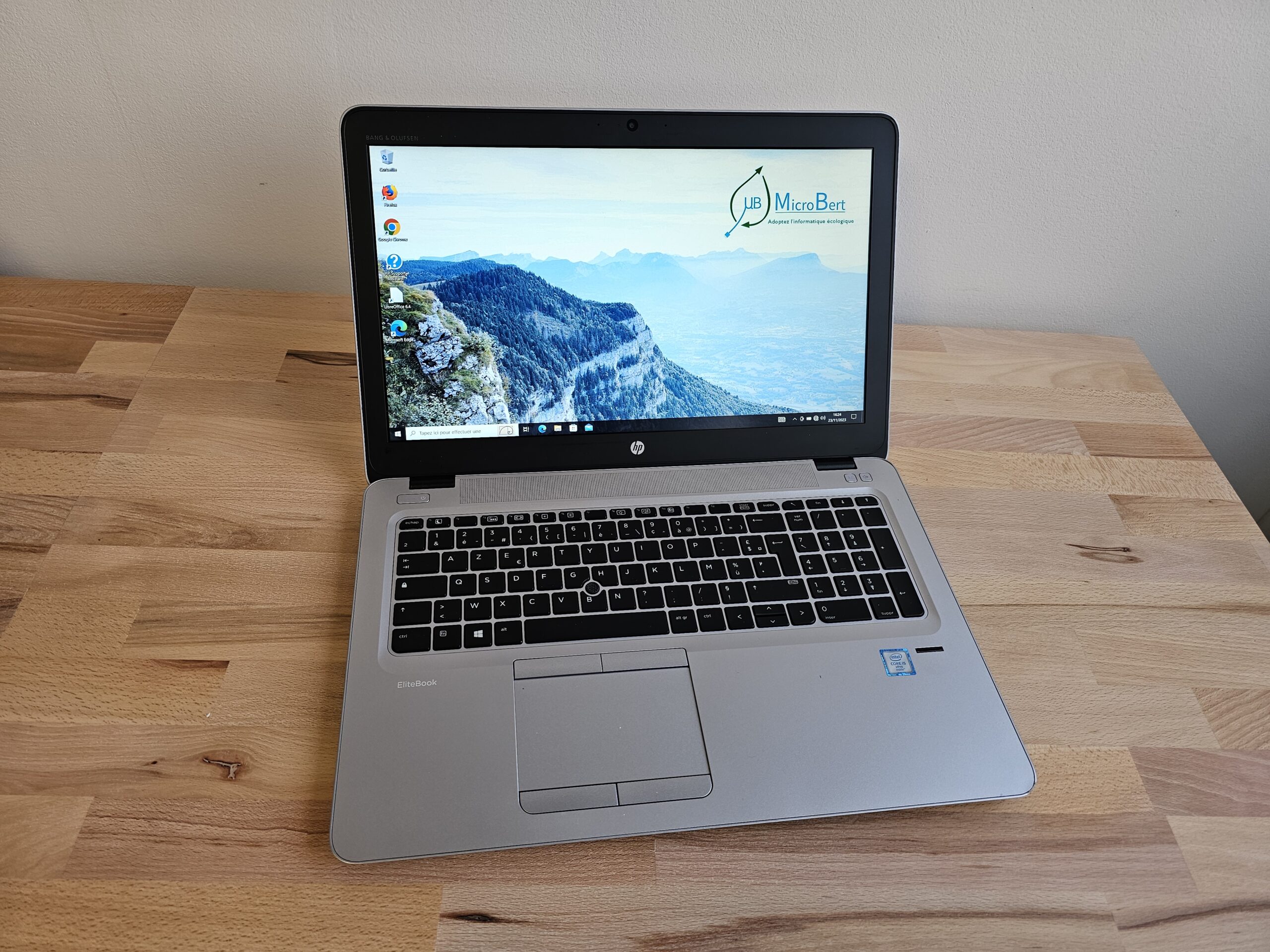HP EliteBook 850 G3 Full HD 15.6" i5 6300u 8Go SSD 256Go